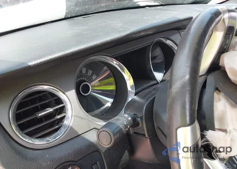 2013 Ford Mustang V6 z USA, uszkodzony, nr VIN 1ZVBP8AMXD5238478